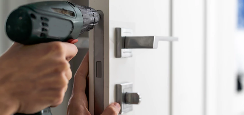 Locksmith For Lock Replacement Near Me in Poway, CA